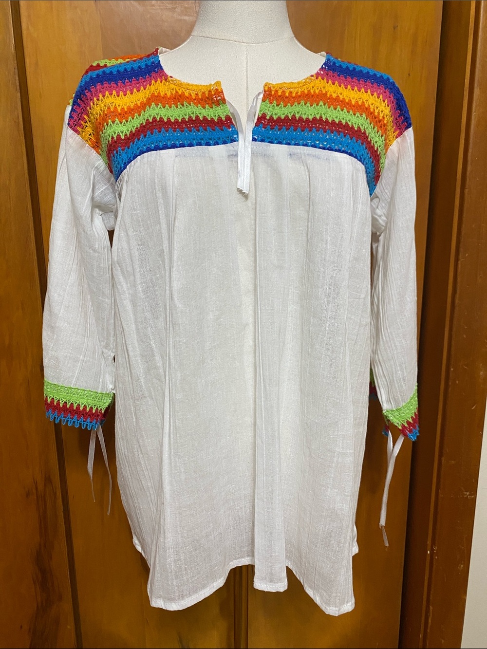 Source Unknown White Peasant Blouse Rainbow Crochet Yoke Ribbon Ties P2P 17-21”